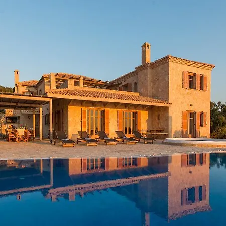 Villa Blue Caves - Exceptional With Private Pools Direct Access To The Sea Koríthion